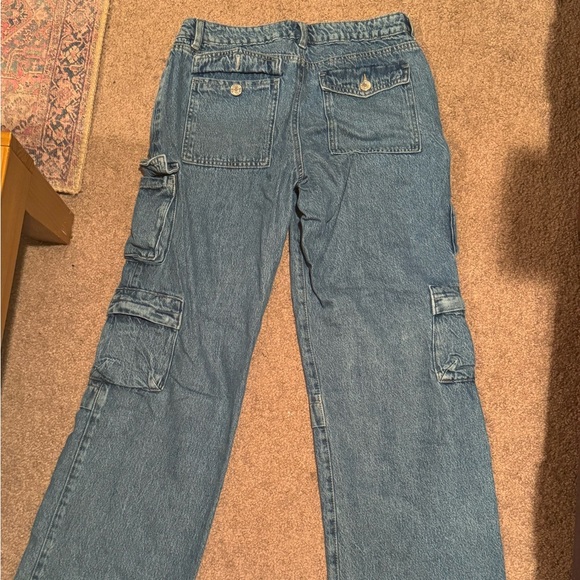 Low Rise Baggy Jeans - Picture 2 of 3
